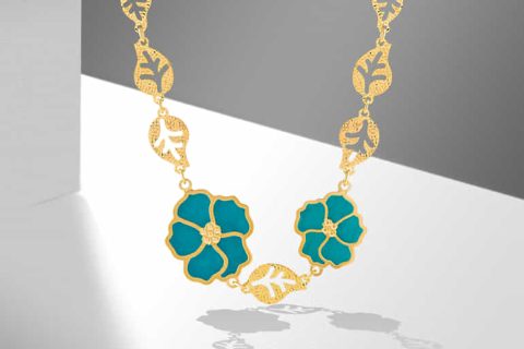 How to Choose the Right Gold Jewelry for Your Skin Tone